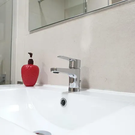 Cosy Well Located With Swimming Pool Tenerife Daire *